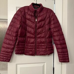 Vero Moda Burgundy Sally Soraya Short Puffer Jacket - Size Large